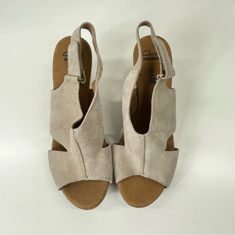 Clarks Helio Float Wedge Sandal in Tan Suede Size 10 Wide